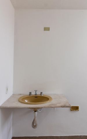 Casa à venda com 190m², 4 quartos e 4 vagas Casa à venda com 190m², 4 quartos e 4 vagasBanheiro da Suíte