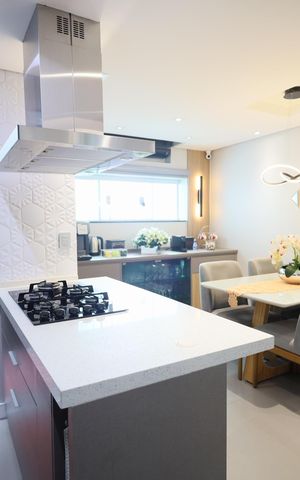 Casa de condomínio à venda com 134m², 3 quartos e 2 vagasCozinha e Área de Serviço