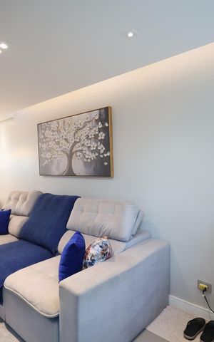 Casa de condomínio à venda com 134m², 3 quartos e 2 vagasSala