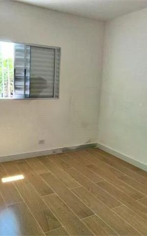 Casa à venda com 122m², 2 quartos e 1 vaga