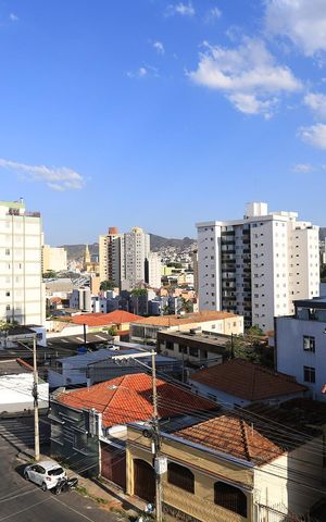 Apartamento à venda com 141m², 4 quartos e 2 vagas Apartamento à venda com 141m², 4 quartos e 2 vagasVista da Varanda