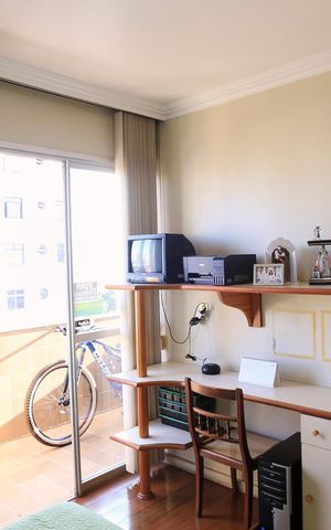 Apartamento à venda com 141m², 4 quartos e 2 vagas Apartamento à venda com 141m², 4 quartos e 2 vagasQuarto