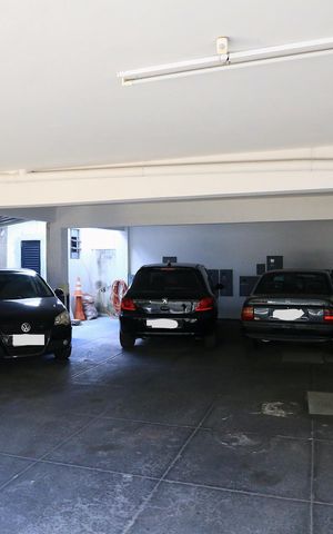 Apartamento à venda com 141m², 4 quartos e 2 vagas Apartamento à venda com 141m², 4 quartos e 2 vagasGaragem