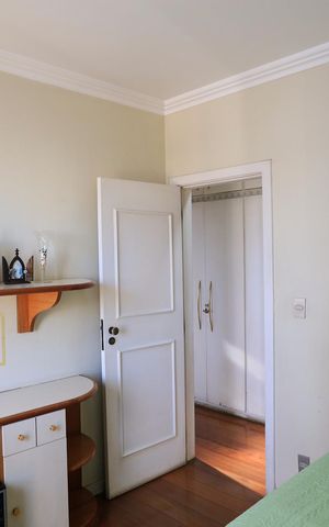 Apartamento à venda com 141m², 4 quartos e 2 vagas Apartamento à venda com 141m², 4 quartos e 2 vagasQuarto