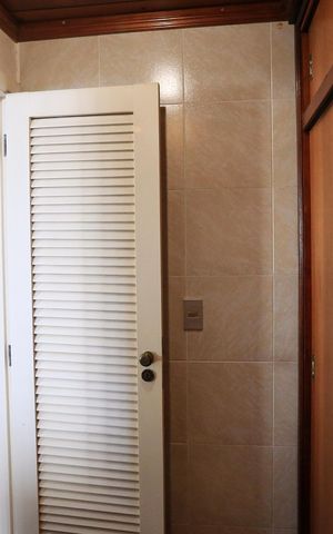 Apartamento à venda com 141m², 4 quartos e 2 vagas Apartamento à venda com 141m², 4 quartos e 2 vagasCloset da suíte