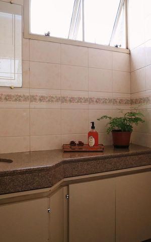 Apartamento à venda com 141m², 4 quartos e 2 vagas Apartamento à venda com 141m², 4 quartos e 2 vagasLavabo