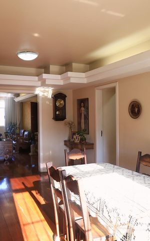 Apartamento à venda com 141m², 4 quartos e 2 vagas Apartamento à venda com 141m², 4 quartos e 2 vagasSala de Jantar