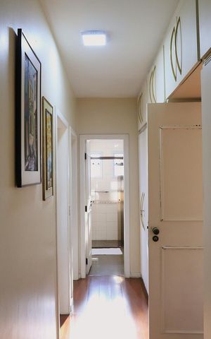 Apartamento à venda com 141m², 4 quartos e 2 vagas Apartamento à venda com 141m², 4 quartos e 2 vagasCorredor