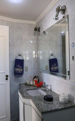 Apartamento à venda com 141m², 4 quartos e 2 vagas Apartamento à venda com 141m², 4 quartos e 2 vagasBanheiro da Suíte