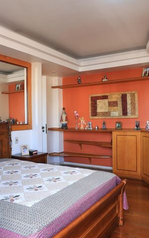 Apartamento à venda com 141m², 4 quartos e 2 vagas Apartamento à venda com 141m², 4 quartos e 2 vagasSuíte