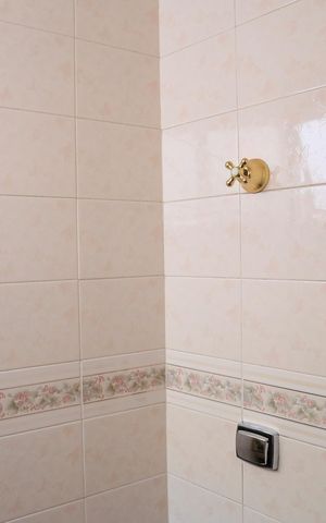 Apartamento à venda com 141m², 4 quartos e 2 vagas Apartamento à venda com 141m², 4 quartos e 2 vagasLavabo
