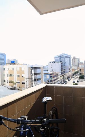Apartamento à venda com 141m², 4 quartos e 2 vagas Apartamento à venda com 141m², 4 quartos e 2 vagasVaranda