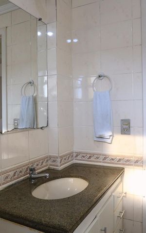 Apartamento à venda com 141m², 4 quartos e 2 vagas Apartamento à venda com 141m², 4 quartos e 2 vagasBanheiro