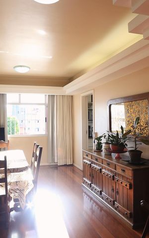 Apartamento à venda com 141m², 4 quartos e 2 vagas Apartamento à venda com 141m², 4 quartos e 2 vagasSala de Jantar