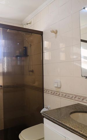 Apartamento à venda com 141m², 4 quartos e 2 vagas Apartamento à venda com 141m², 4 quartos e 2 vagasBanheiro