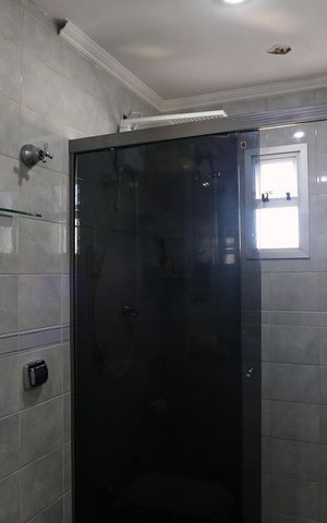 Apartamento à venda com 141m², 4 quartos e 2 vagas Apartamento à venda com 141m², 4 quartos e 2 vagasBanheiro da Suíte