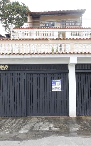 Casa de condomínio para alugar com 350m², 3 quartos e 3 vagasFachada