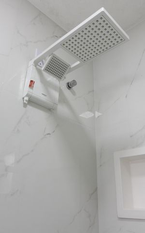 Casa de condomínio para alugar com 350m², 3 quartos e 3 vagasBanheiro Social