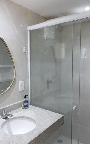 Casa de condomínio para alugar com 350m², 3 quartos e 3 vagasBanheiro da Suíte 2