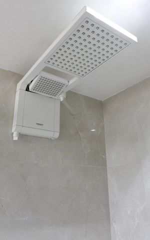 Casa de condomínio para alugar com 350m², 3 quartos e 3 vagasBanheiro da Suíte 2