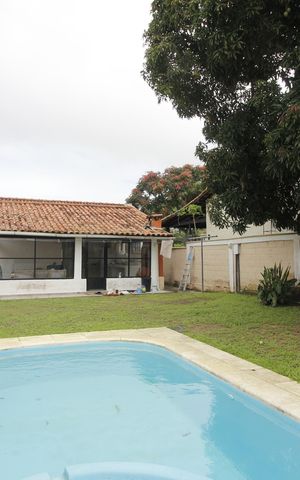 Casa de condomínio para alugar com 350m², 3 quartos e 3 vagasÁrea externa