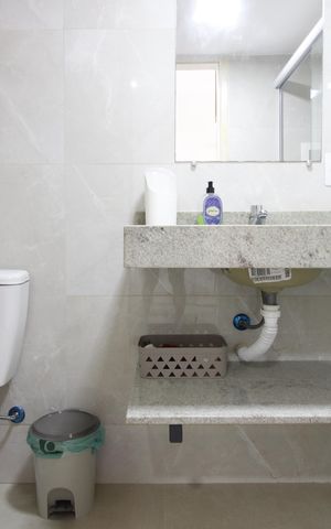 Casa de condomínio para alugar com 350m², 3 quartos e 3 vagasBanheiro da Suíte 1