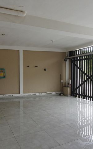 Casa de condomínio para alugar com 350m², 3 quartos e 3 vagasGaragem