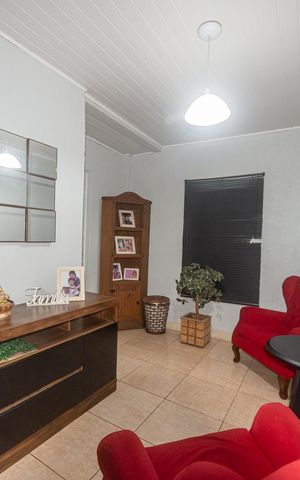 Casa à venda com 112m², 2 quartos e 1 vaga Casa à venda com 112m², 2 quartos e 1 vagaSala