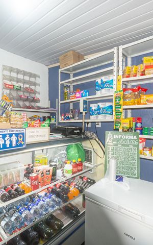 Casa à venda com 112m², 2 quartos e 1 vaga Casa à venda com 112m², 2 quartos e 1 vagaMercadinho