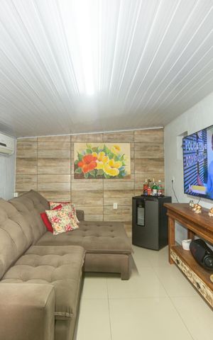 Casa à venda com 112m², 2 quartos e 1 vaga Casa à venda com 112m², 2 quartos e 1 vagaSala