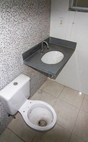 Casa de condomínio à venda com 62m², 2 quartos e 1 vaga Casa de condomínio à venda com 62m², 2 quartos e 1 vagaBanheiro 2