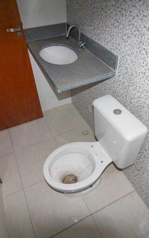 Casa de condomínio à venda com 62m², 2 quartos e 1 vaga Casa de condomínio à venda com 62m², 2 quartos e 1 vagaBanheiro 1