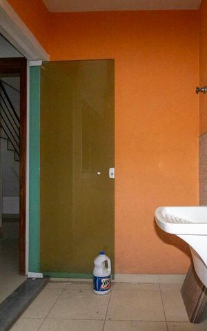 Casa de condomínio à venda com 62m², 2 quartos e 1 vaga Casa de condomínio à venda com 62m², 2 quartos e 1 vagaÁrea de Serviço
