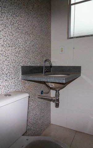 Casa de condomínio à venda com 62m², 2 quartos e 1 vaga Casa de condomínio à venda com 62m², 2 quartos e 1 vagaBanheiro 2