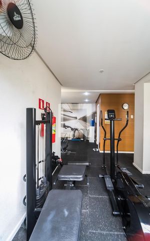 Apartamento à venda com 49m², 2 quartos e 1 vaga Apartamento à venda com 49m², 2 quartos e 1 vagaAcademia