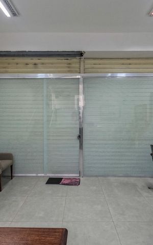 Casa à venda com 250m², 6 quartos e sem vaga