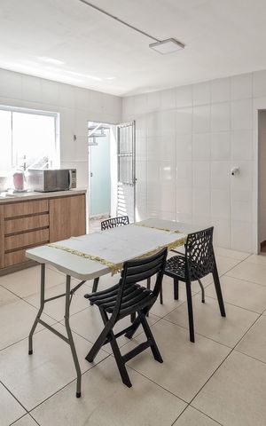 Casa à venda com 250m², 6 quartos e sem vaga
