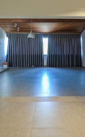 Casa à venda com 250m², 6 quartos e sem vaga