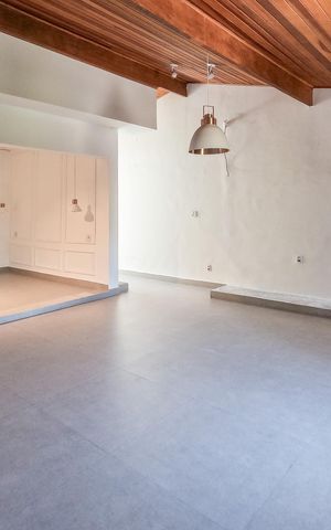 Casa à venda com 250m², 6 quartos e sem vaga