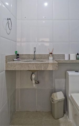 Casa à venda com 250m², 6 quartos e sem vaga