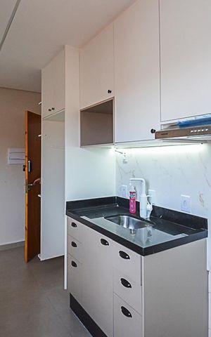 Apartamento à venda com 55m², 2 quartos e 1 vaga Apartamento à venda com 55m², 2 quartos e 1 vagaCozinha e Área de Serviço
