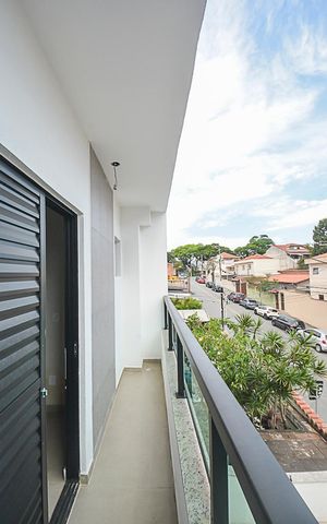 Apartamento à venda com 55m², 2 quartos e 1 vaga Apartamento à venda com 55m², 2 quartos e 1 vagaSacada do Quarto Suíte
