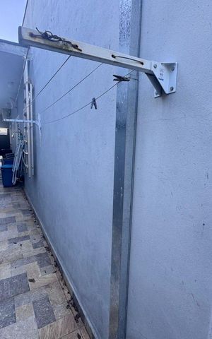 Casa à venda com 151m², 3 quartos e 4 vagas