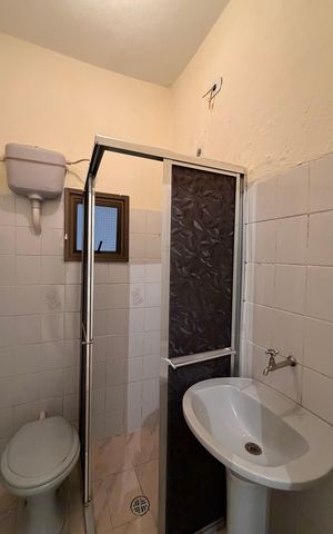 Casa para alugar com 48m², 1 quarto e sem vaga