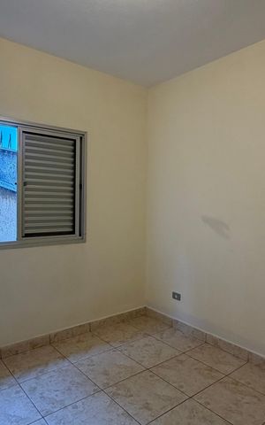 Casa para alugar com 48m², 1 quarto e sem vaga