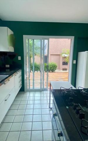 Casa à venda com 280m², 5 quartos e 2 vagas