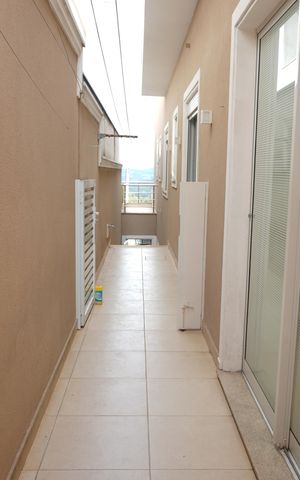 Casa de condomínio à venda com 217m², 2 quartos e 4 vagasÁrea externa