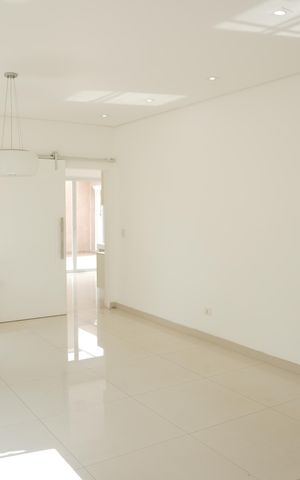 Casa de condomínio à venda com 217m², 2 quartos e 4 vagasSala de Estar