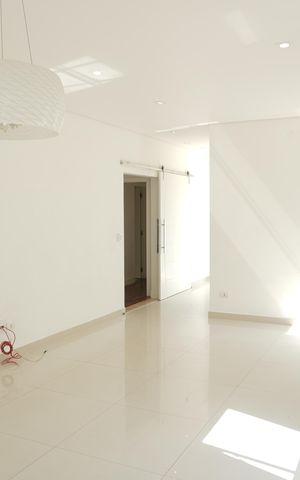 Casa de condomínio à venda com 217m², 2 quartos e 4 vagasSala de Estar