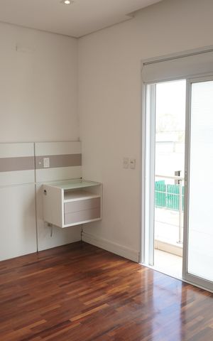 Casa de condomínio à venda com 217m², 2 quartos e 4 vagasSuite 1